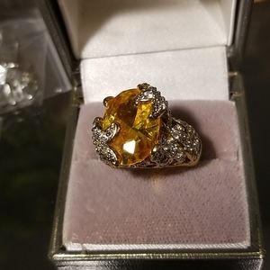 Beautiful sunshine yellow citrine gem size 7